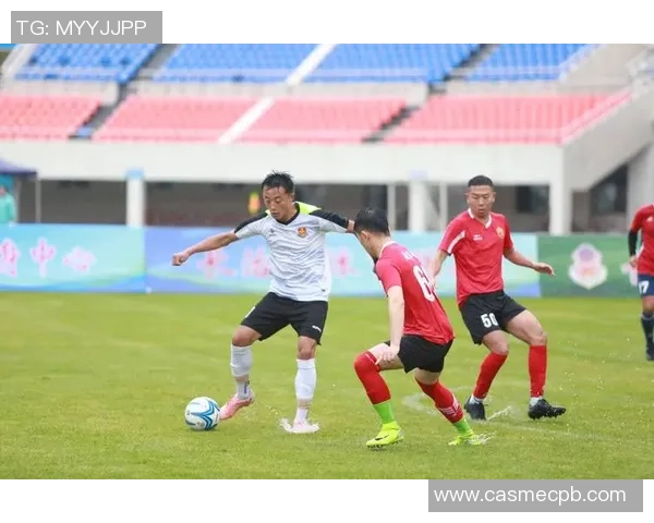 足球明星面对面揭秘他们的训练秘辛与场外生活趣事