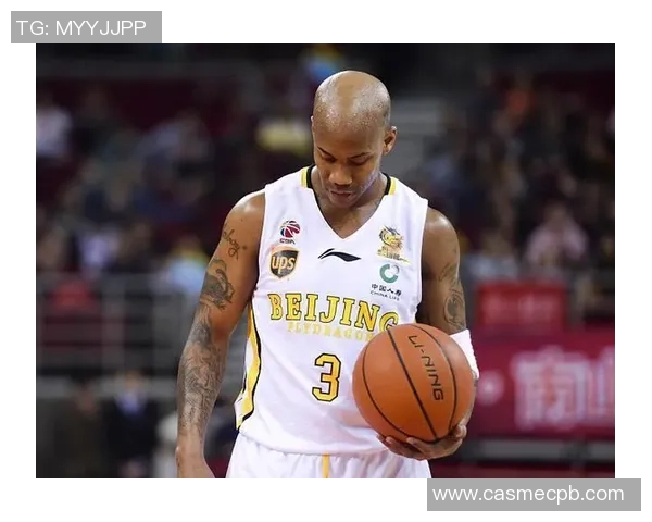 深圳篮球队的奋斗与荣耀：一段不平凡的突破之路纪实