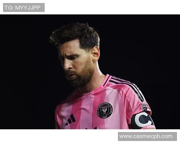 国外足球明星社交媒体账户遭黑客攻击引发广泛关注与讨论